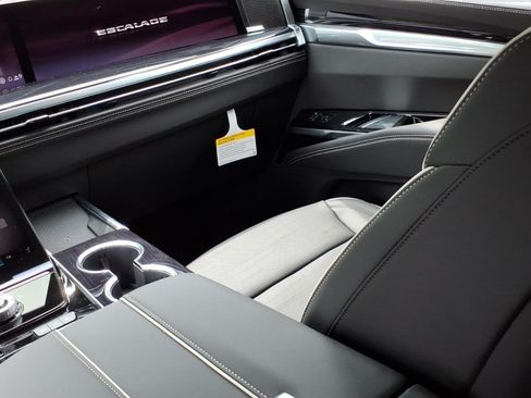 New 2026 Cadillac Escalade Sport w/ Touring Package AWD/4WD image 10