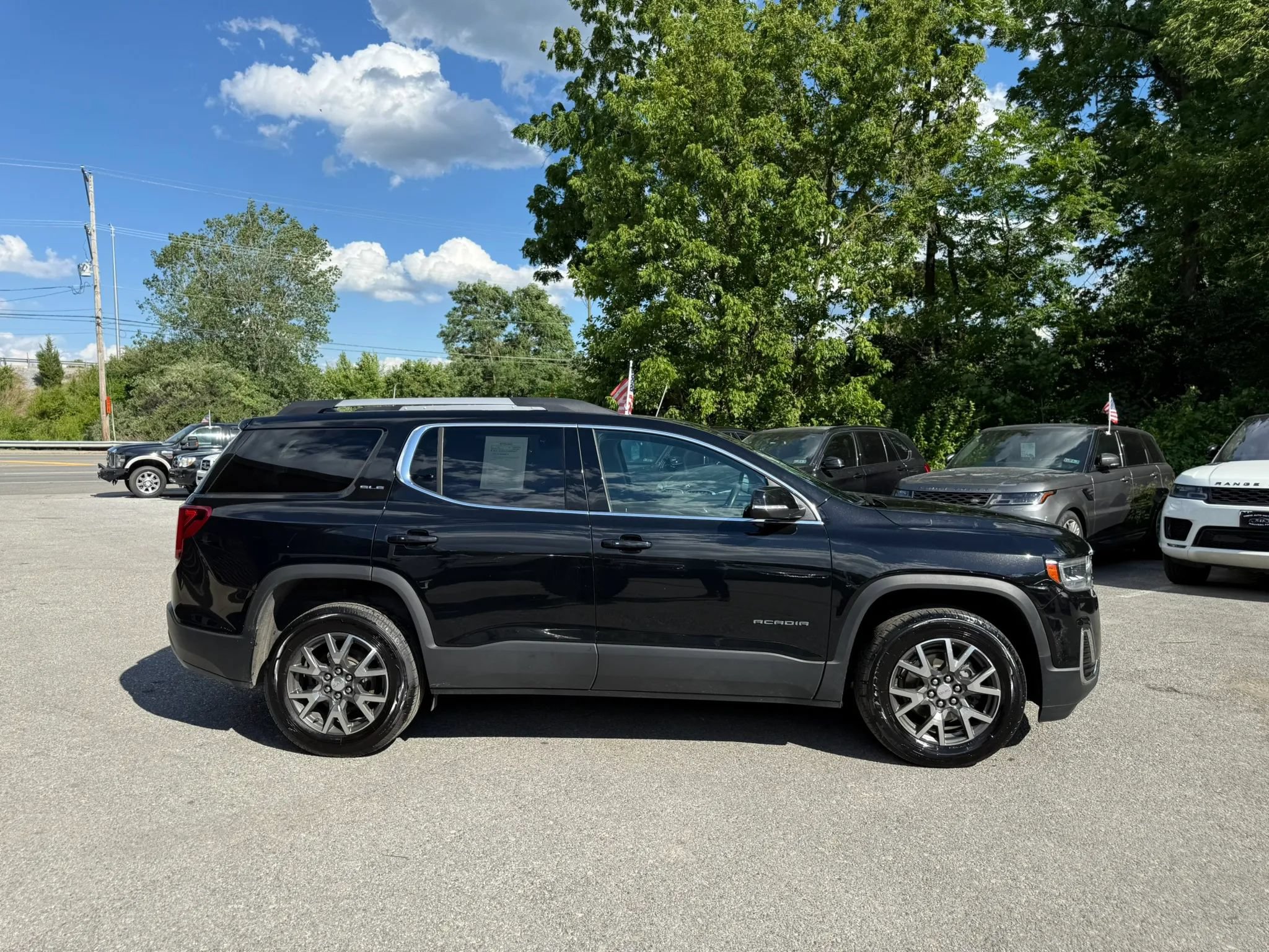 Used 2021 GMC Acadia SLE w/ Driver Convenience Package AWD/4WD image 8