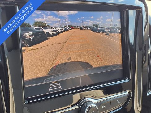 Used 2023 Chevrolet Traverse LS FWD image 24