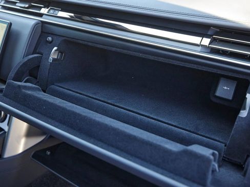 Used 2023 Land Rover Range Rover First Edition image 25