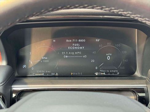 Used 2023 Lincoln Nautilus Reserve AWD/4WD image 28