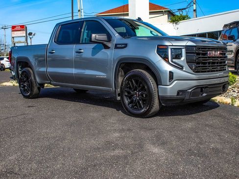 Used 2025 GMC Sierra 1500 Elevation AWD/4WD image 3