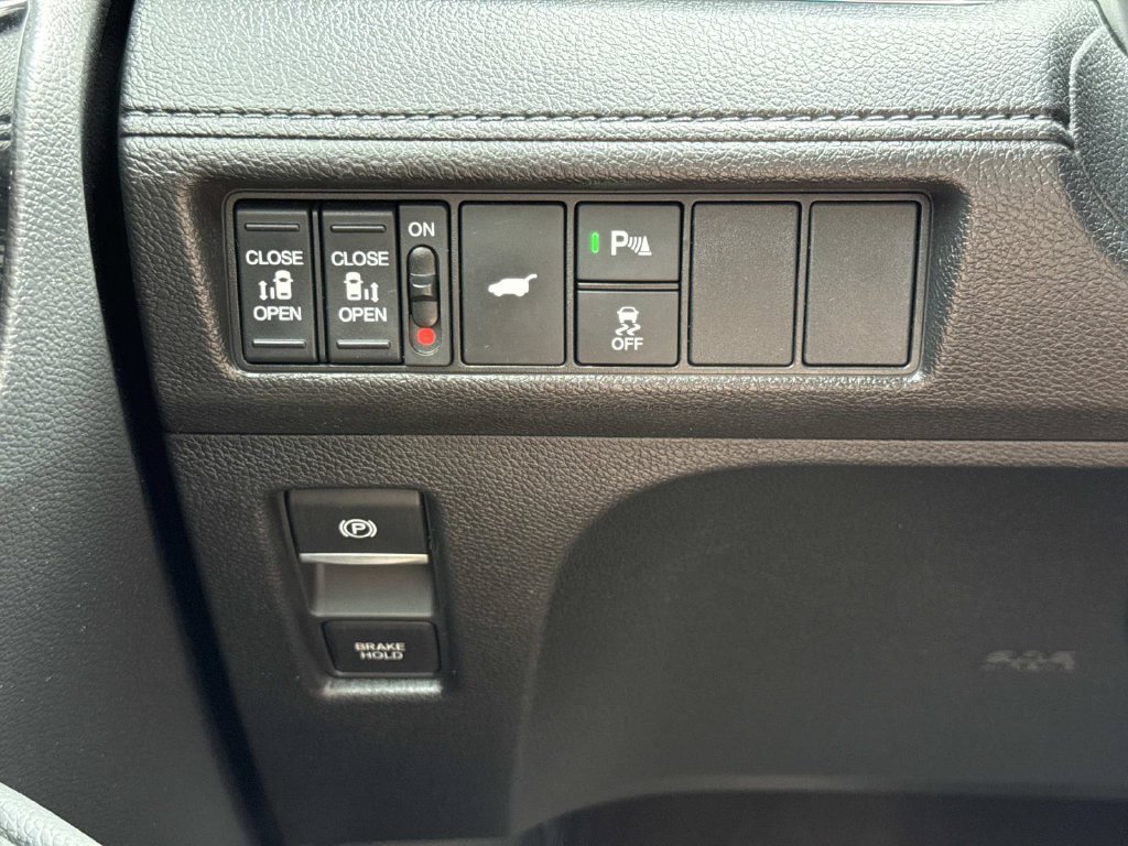 Used 2025 Honda Odyssey Touring image 14