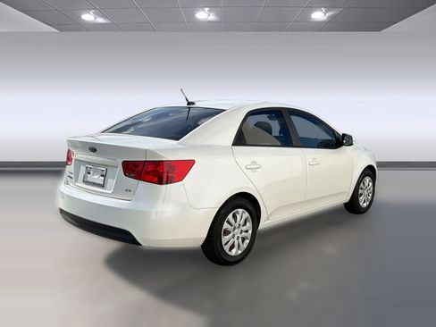 Used 2011 Kia Forte EX FWD image 9