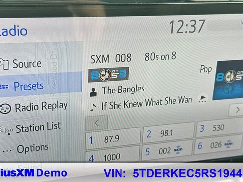 Certified 2024 Toyota Sienna Platinum image 36