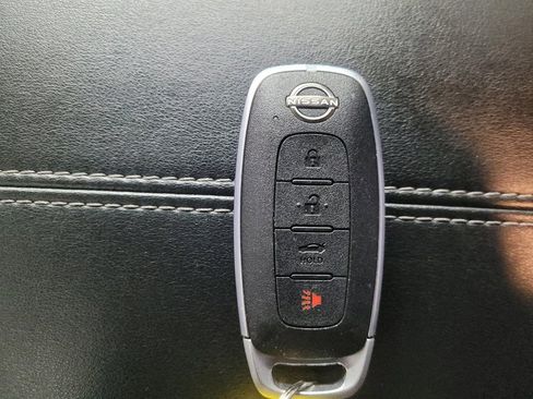 Used 2024 Nissan Sentra SV FWD image 32