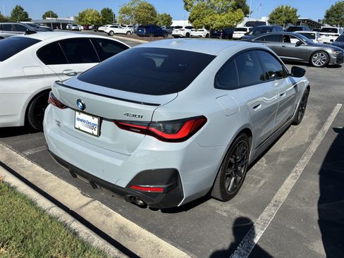 Used 2023 BMW 430i w/ M Sport Package RWD image 11