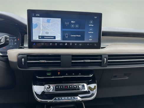 Certified 2023 Lincoln Corsair AWD w/ Equipment Group 101A image 14