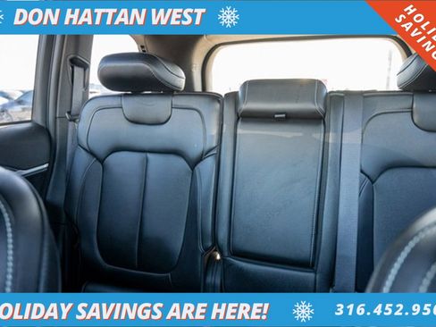 Used 2025 Jeep Grand Cherokee Limited image 17