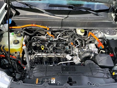 Used 2024 Ford Maverick XLT image 29