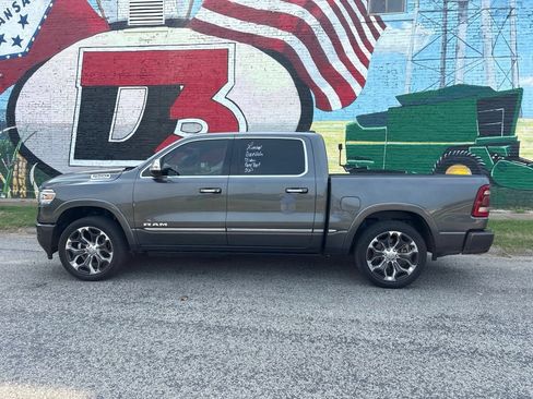 Used 2022 RAM 1500 Limited w/ Trailer Tow Group AWD/4WD image 3