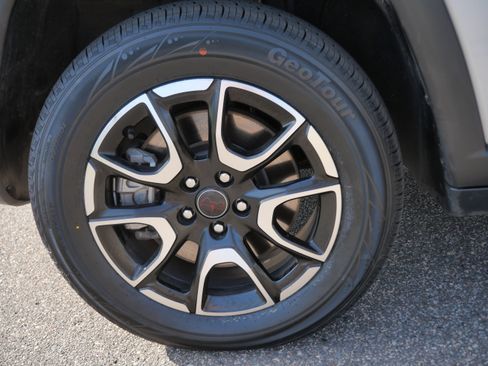 Used 2025 Jeep Compass Trailhawk AWD/4WD image 15