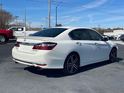 Used 2016 Honda Accord Sport image 7