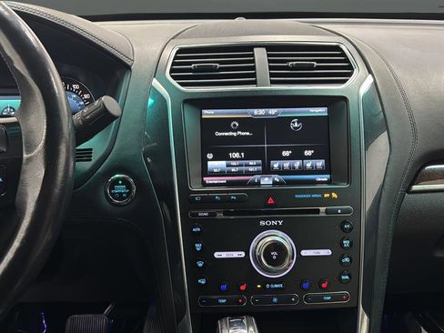 Used 2016 Ford Explorer Platinum AWD/4WD image 13