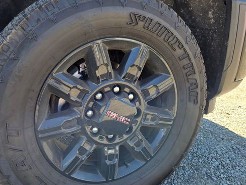 Used 2024 GMC Sierra 3500 AT4 w/ AT4 Preferred Package image 12