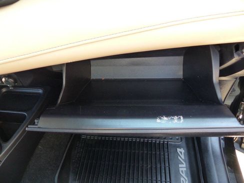 Used 2018 Toyota RAV4 XLE AWD/4WD image 47