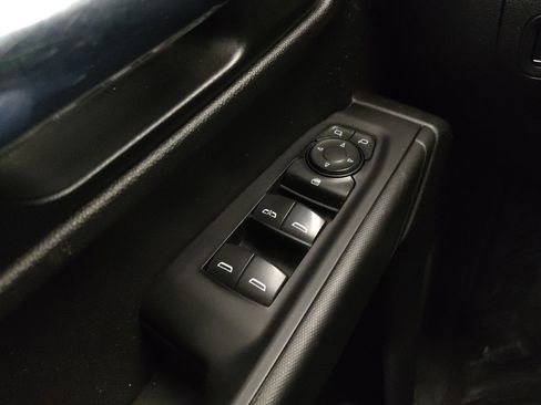 Used 2022 Chevrolet Silverado 1500 W/T w/ WT Value Package AWD/4WD image 27