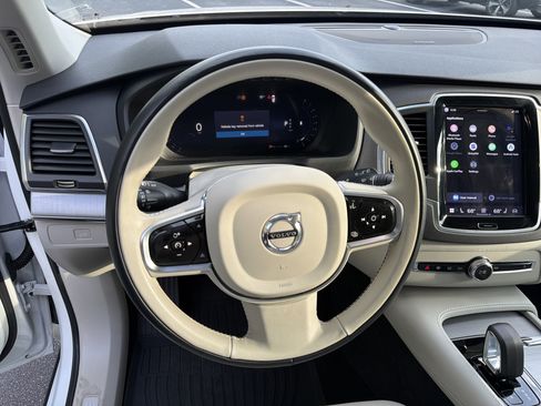 Certified 2023 Volvo XC90 B5 Core w/ Protection Package Premier AWD/4WD image 18