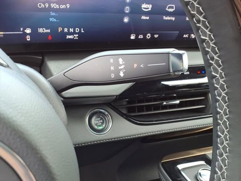 Used 2025 Buick Enclave Avenir w/ Super Cruise Package image 14