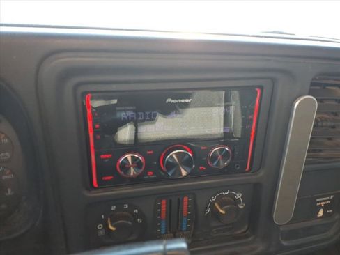 Used 2007 Chevrolet Silverado 3500 W/T w/ Heavy-Duty Power Package image 13