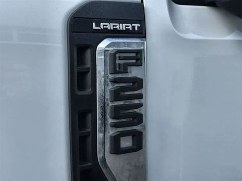 Used 2024 Ford F250 Lariat image 8