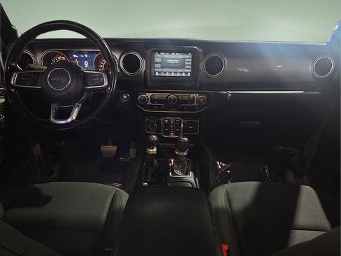 Used 2020 Jeep Wrangler Unlimited Sahara AWD/4WD image 16