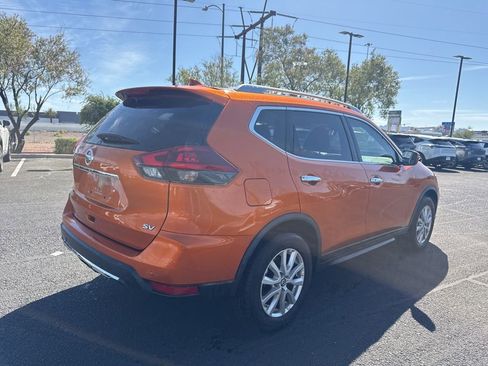 Used 2020 Nissan Rogue SV FWD image 8