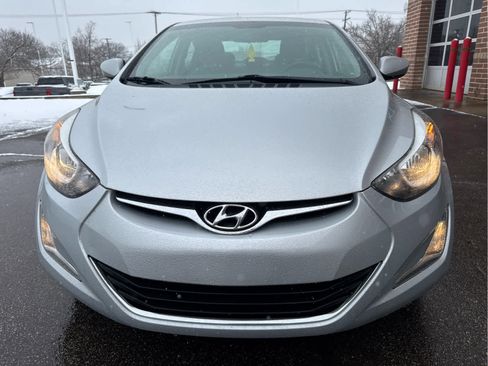 Used 2014 Hyundai Elantra SE w/ Option Group 02 image 2