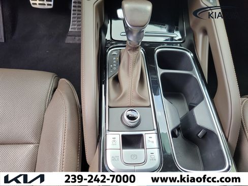 Used 2022 Kia Telluride SX w/ Towing Package FWD image 23