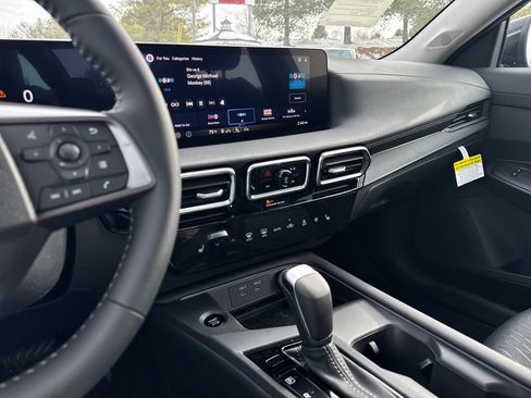 New 2026 Nissan Sentra SV w/ SV Convenience Package FWD image 18