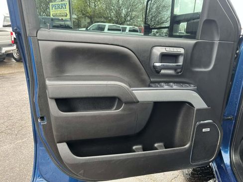 Used 2018 Chevrolet Silverado 2500 LTZ w/ Duramax Plus Package AWD/4WD image 19
