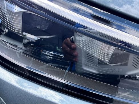 Used 2025 Volkswagen Tiguan S FWD image 27