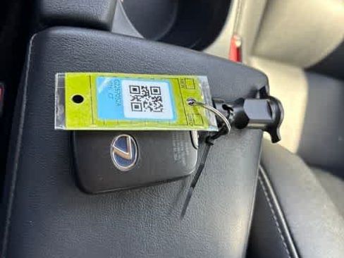 Used 2016 Lexus CT 200h w/ Seat Comfort Package FWD image 26