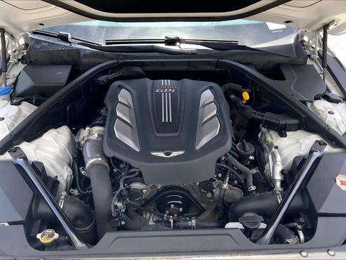 Used 2018 Genesis G80 3.3T Sport RWD image 9