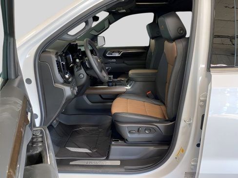 Used 2025 Chevrolet Silverado 1500 High Country w/ High Country Premium Package image 10