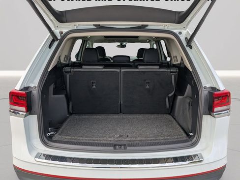 Certified 2023 Volkswagen Atlas SE w/ Panoramic Sunroof Package AWD/4WD image 10