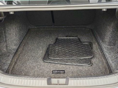 Used 2023 Volkswagen Jetta SE w/ Panoramic Sunroof Package FWD image 18