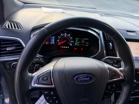 Used 2019 Ford Edge ST AWD/4WD image 5