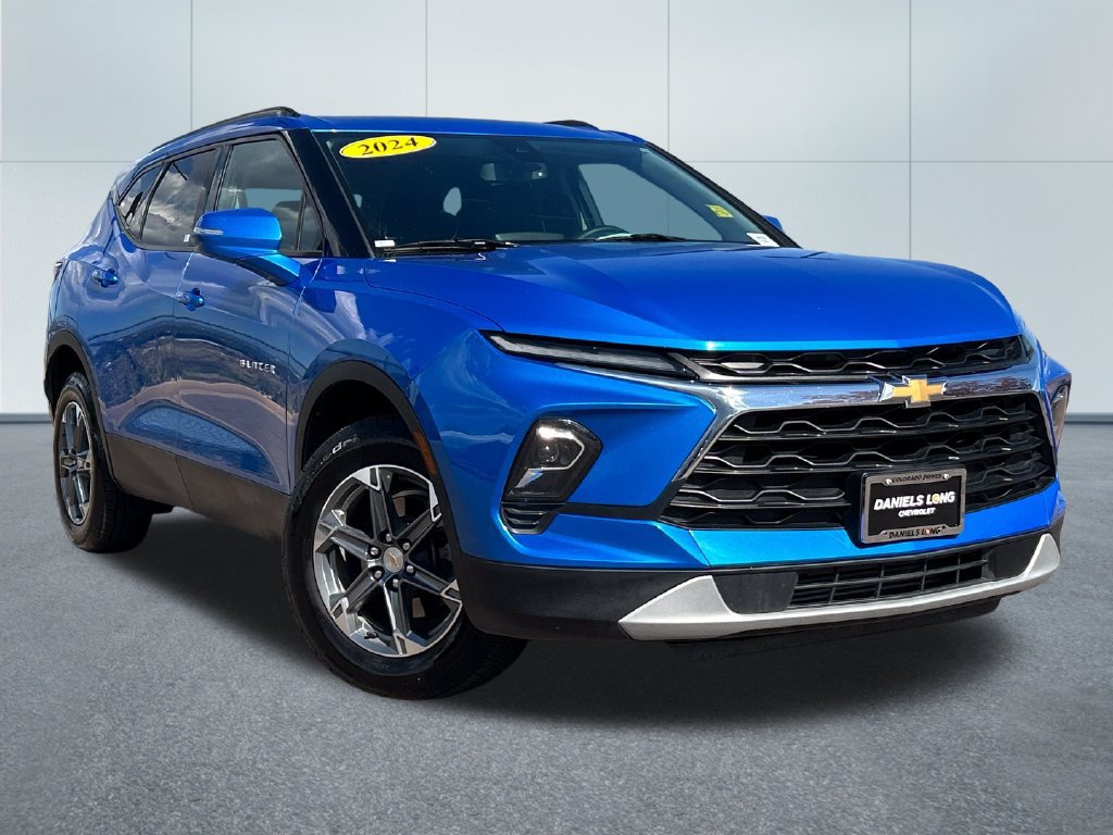 Used 2024 Chevrolet Blazer LT AWD/4WD image 36