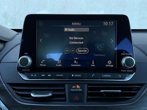 Used 2025 Nissan Altima 2.5 SV image 28