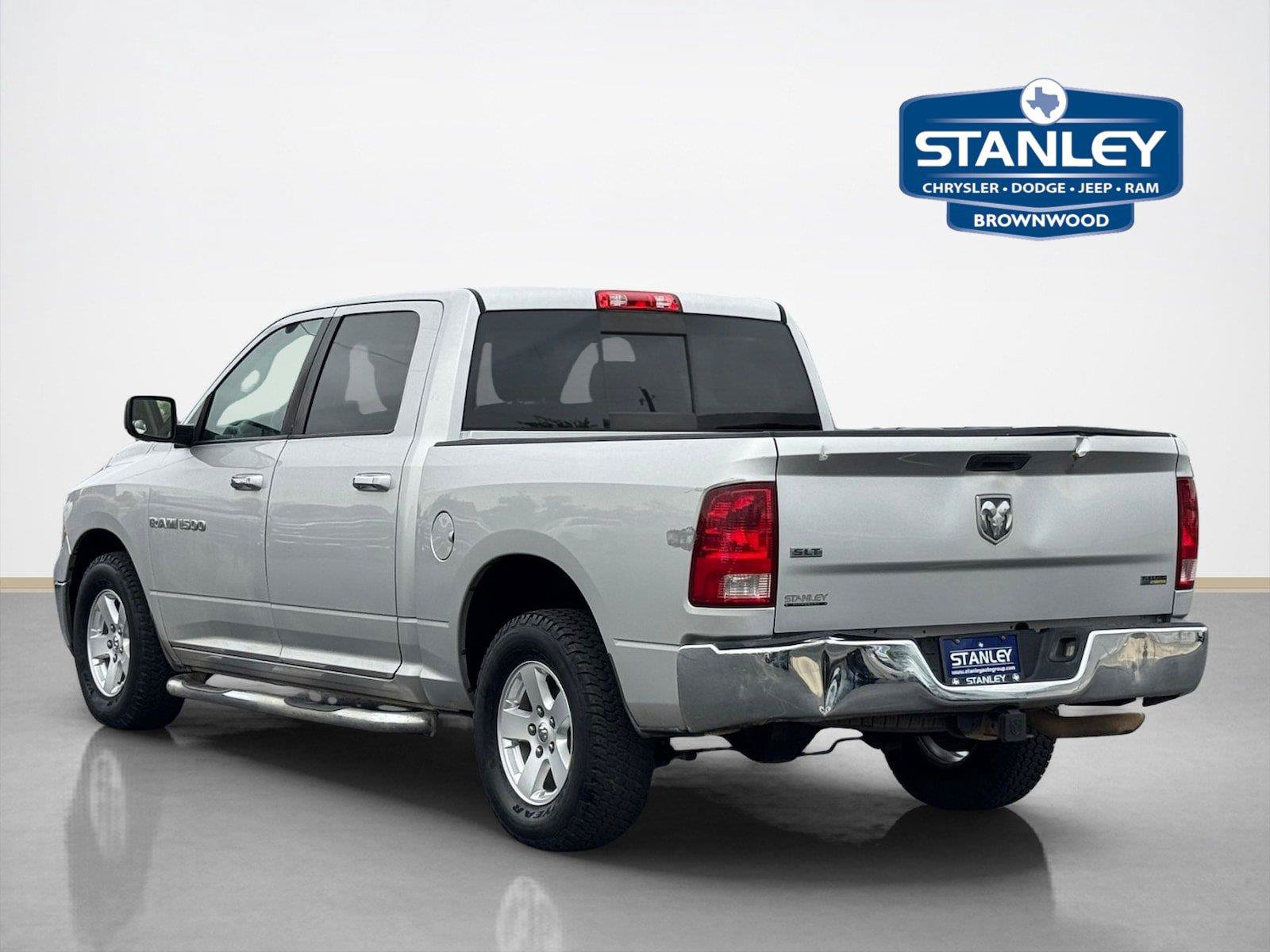 Used 2011 RAM 1500 Classic SLT w/ Luxury Group RWD image 5