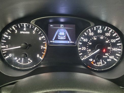 Used 2017 Nissan Pathfinder SV w/ Cargo Package image 23