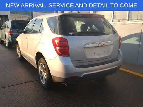 Used 2017 Chevrolet Equinox LS image 4