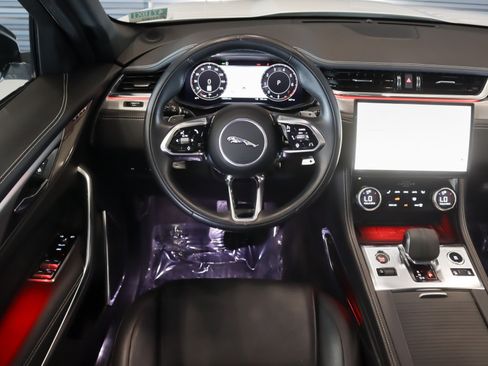 Used 2024 Jaguar F-PACE R-Dynamic S AWD/4WD image 15