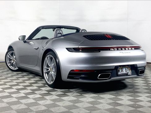 Certified 2022 Porsche 911 Carrera RWD image 3