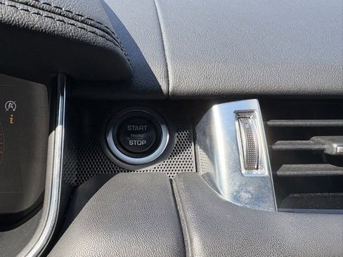 Used 2020 Land Rover Range Rover Sport HSE Dynamic image 40