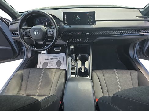 Used 2023 Honda Accord Sport image 9