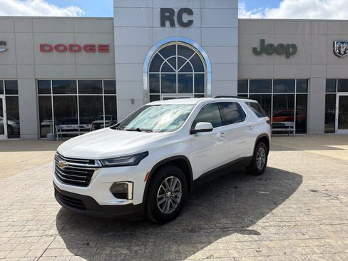 Used 2023 Chevrolet Traverse LT AWD/4WD image 4