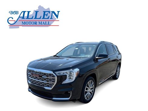 Used 2023 GMC Terrain Denali w/ Denali Premium Package AWD/4WD image 1