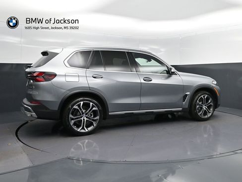 New 2026 BMW X5 sDrive40i RWD image 8